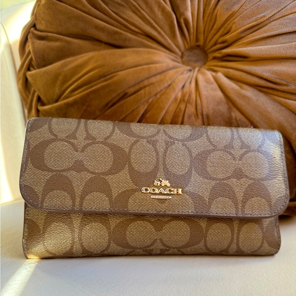 Coach Handbags - Coach Trifold Wallet